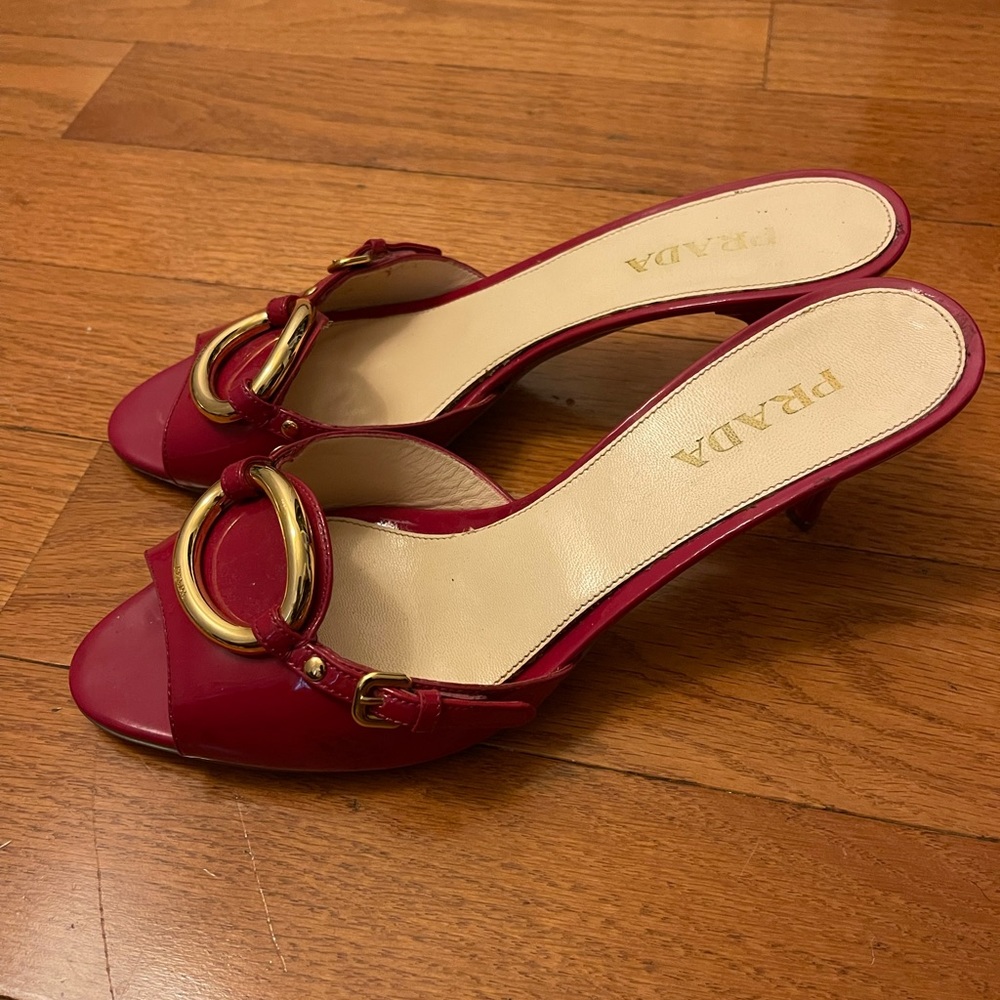 Prada 3” heel in great condition, non skid bottom size 9